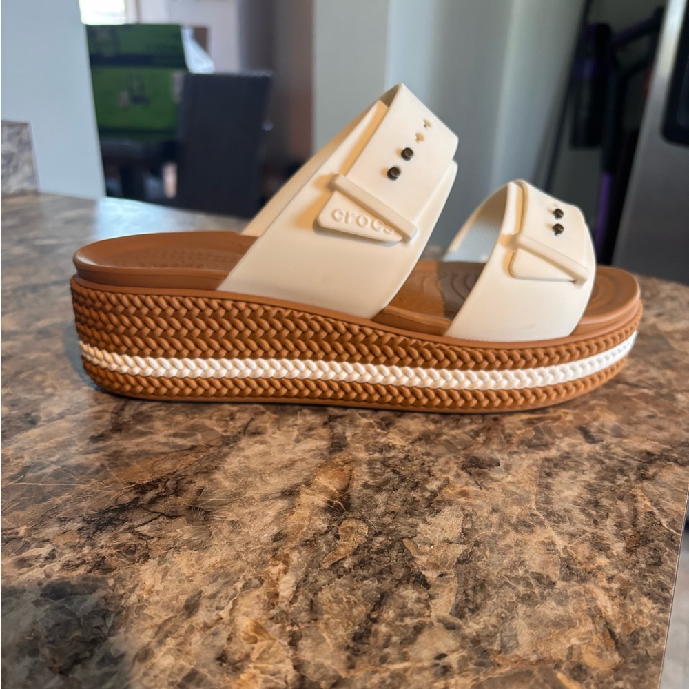 CROCS Women's Cream and Brown Platform Slide Sandals